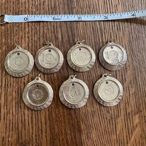 Vintage Pendant Charms Unisex OS Gold Textured Round 7pc Lot with All Clear pcs